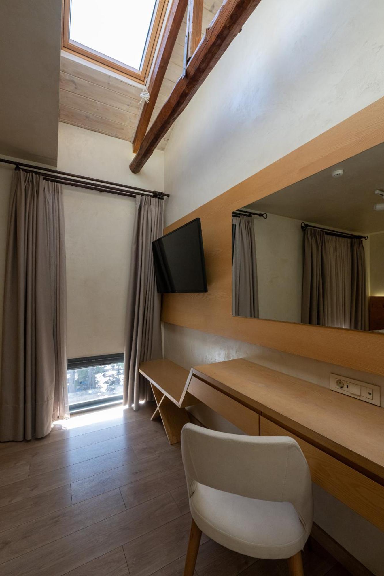 Panellinion Luxury Rooms Kalamata Bagian luar foto